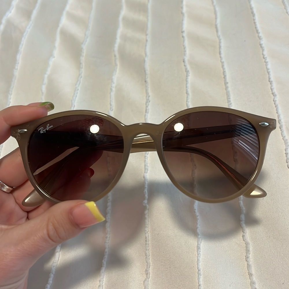 Rayban Sunglasses- barely worn